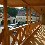 Stein Hotel