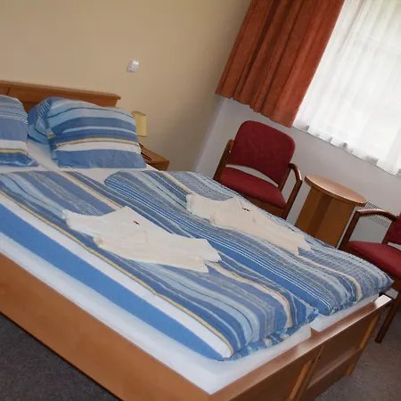 Stein Ξενοδοχείο 3*